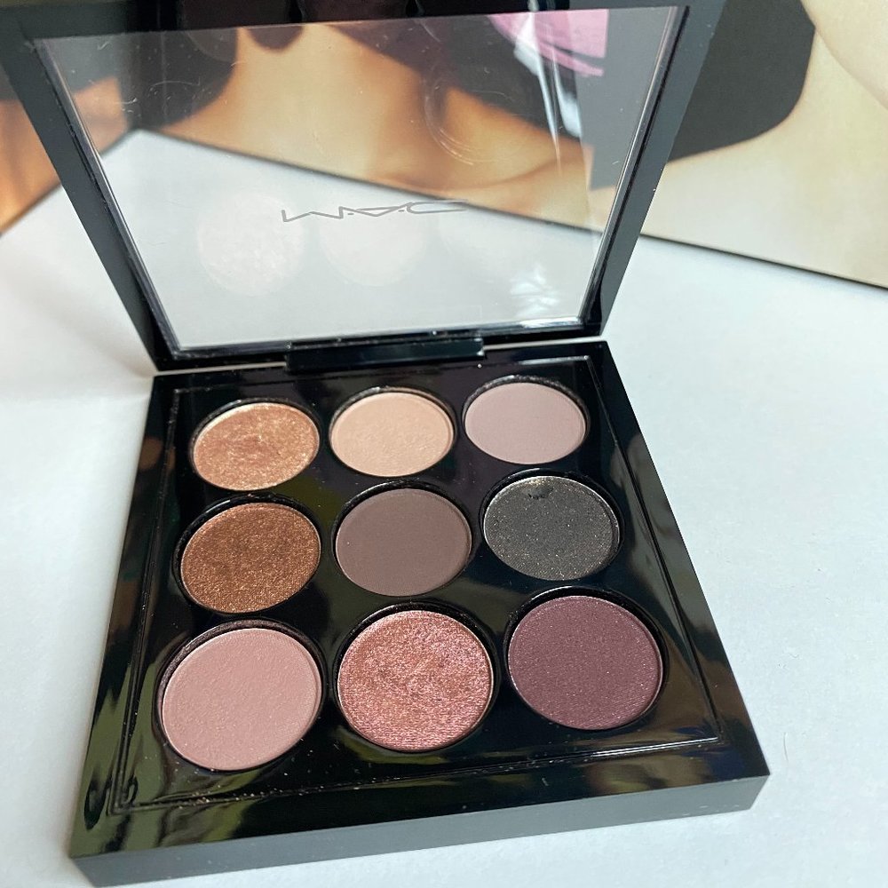 MAC Burgundy x 9 Eyeshadow Palette